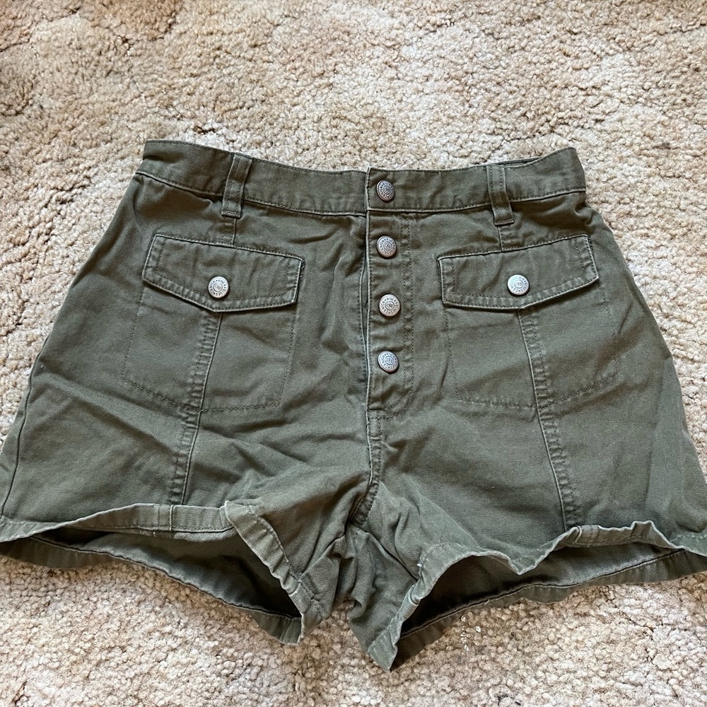 vintage army green canyon river blues shorts